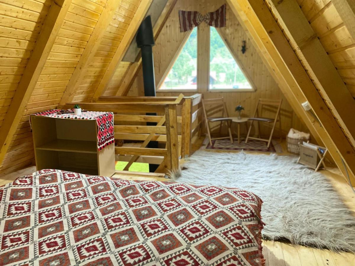 Cabanutze Satic Villa Rucăr Buitenkant foto