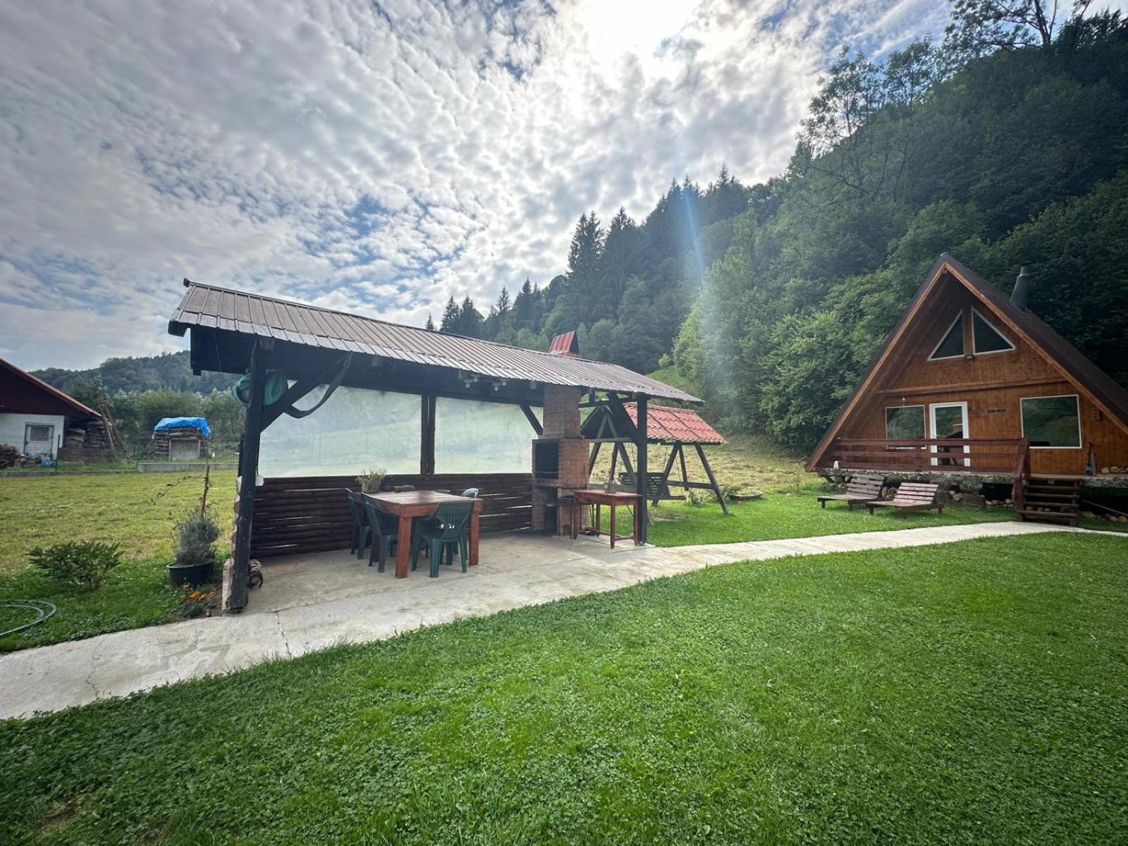 Cabanutze Satic Villa Rucăr Buitenkant foto